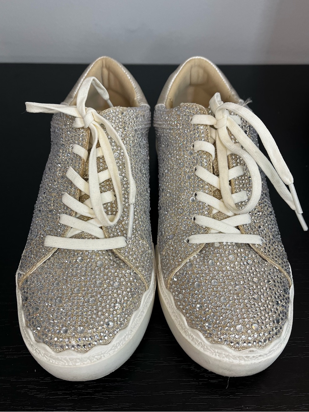 Anne Klein Sparkling Champagne Rhinestone Low Top Sneakers Women’s 7.5